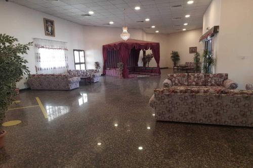 Lobby, OYO 142 Al Sharqiya Sands Hotel in Ibra