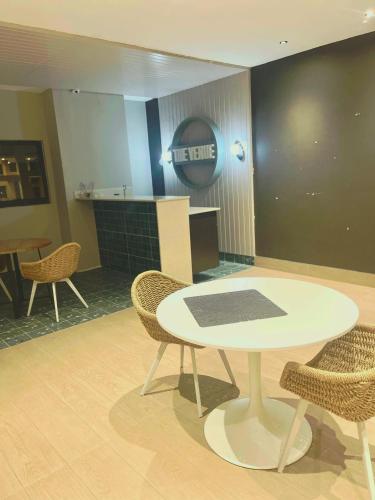 Comfortable apartmento en el centro de la ciudad con piscina y gym - image 5