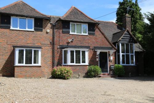 Debden Guest House - image 5