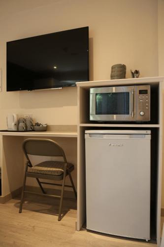 Debden Guest House - image 13