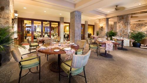 Restaurant, Pierre Mundo Imperial in Puerto Marques