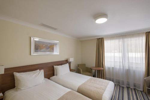 Holiday Inn Swindon an IHG Hotel - image 5