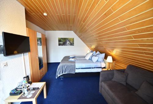Double Room with Sleeping Sofa image 4