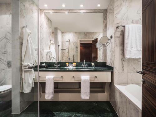 Junior Suite image 5