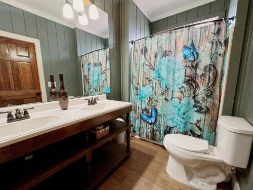 514) North Myrtle Retreat- Sleeps 16 plus