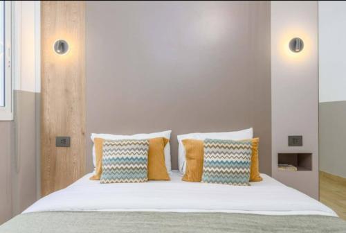 The Hall 2BR Gemmayze - image 8