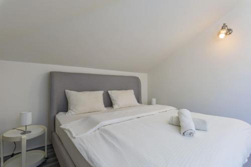 Duplex 3-BR with Port View, Batroun (photo 10)