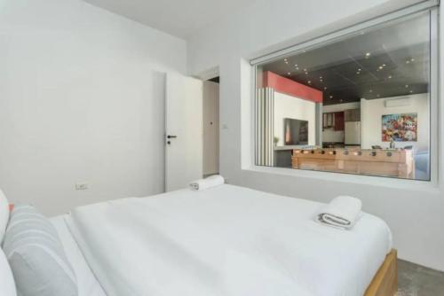 The Club 1BR in Gemmayze - image 5