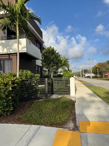 周邊環境, Tropical Ft Lauderdale and Wilton Manors Oasis in 奧克蘭公園