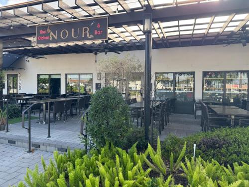 餐廳, Tropical Ft Lauderdale and Wilton Manors Oasis in 奧克蘭公園