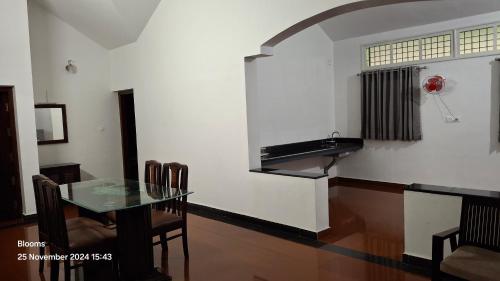 Konyha, Stone Villa in Blooms Green Farm in Irulam