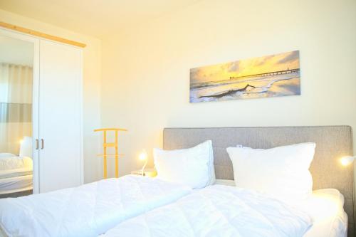Apartment with Balcony image 10