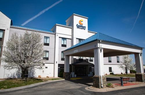 Comfort Inn & Suites Hutchinson