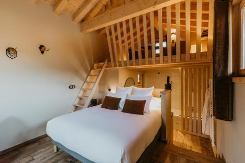 Hôtel Restaurant La Ferme de Cupelin Room Type - Suite