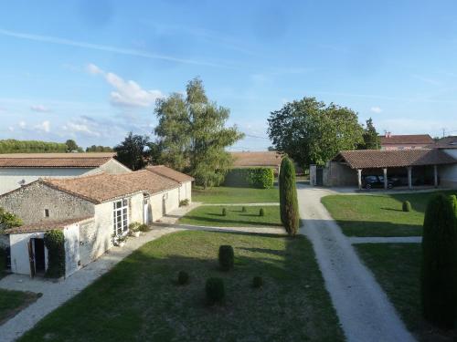 Vaade, Au clos des hirondelles in Gournay-Loize