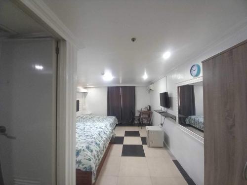 OYO 1141 Healing Condo Hotel
