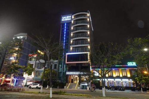 Capital O 1200 Salem Riverside Hotel