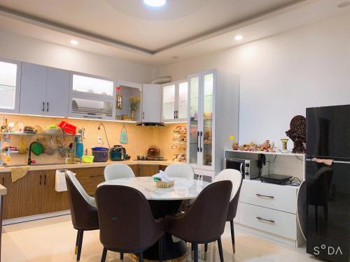 OYO 1248 Quyen House - 로비