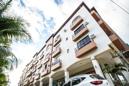 Entrance, OYO 236 Hotel Edmundo in Janiuay