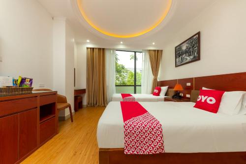 Superior Twin Room image 2