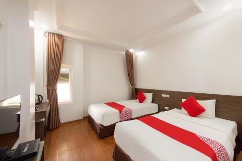 Standard Twin Room room in Super OYO Capital O 387 Bach Duong Hotel