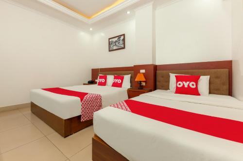 Superior Triple Room image 6