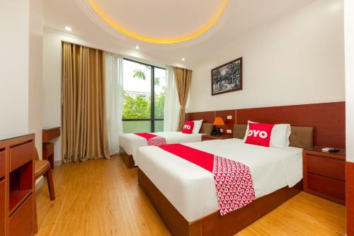 Superior Twin Room room in Super OYO Capital O 387 Bach Duong Hotel