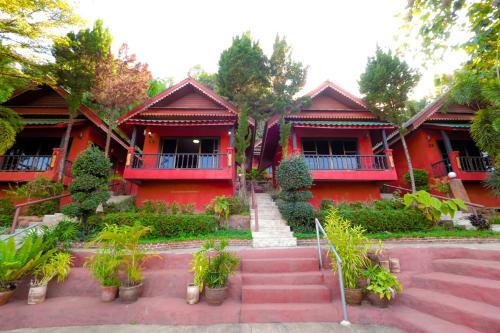OYO 490 Chiangsan Golden Land Resort2 - 출입구