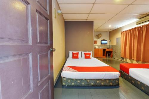 1 queen bed