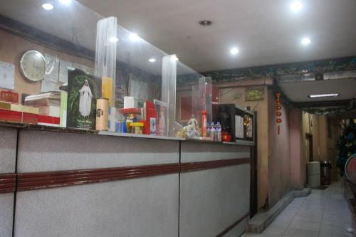 บริการและสิ่งอำนวยความสะดวก, โอโย 1011 เฟิร์ส โฮเทล (OYO 1011 First Hotel) in บินนโด