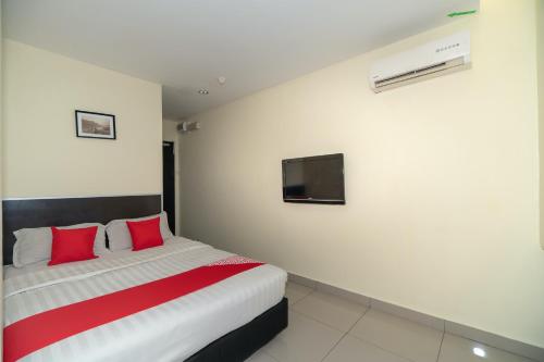 Deluxe King Room image 5