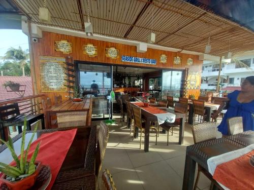 Facilities, OYO 1130 Thrivers Hometel in White Beach