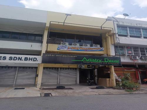 Hotel O J Stay Guesthouse – Jelutong, NY