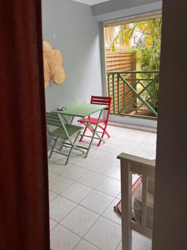 Balcony/terrace, Appart Milena T2 cosy et calme in Baie-Mahault