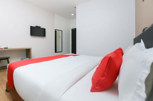 1 queen bed