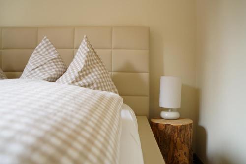2 bedrooms, 2 beds