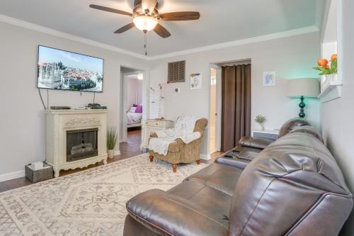 5 Mi to Dtwn Fredericksburg: Family Gem w/ Yard in Falmouth (VA)