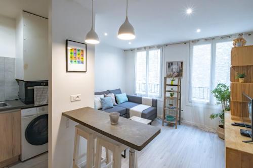 Appartement 4 Guests aux Invalides - image 11