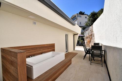 wellnessfaciliteiten, Apartments Lux with pool in Bregi