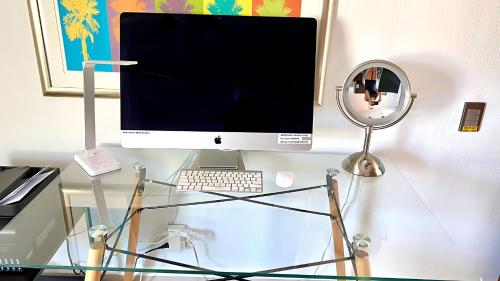 Beautifully Renovated 2 Bedroom Great Location Beautifully Renovated 2 Bedroom Great Location