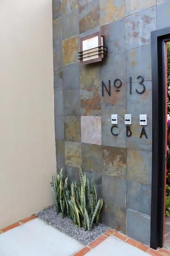 Beautifully Renovated 2 Bedroom Great Location Beautifully Renovated 2 Bedroom Great Location