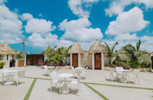 Eva Oceanfront Spa Resort Rooftop &pool By Lucha in Savaneta