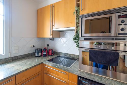 One-Bedroom Apartment image 3