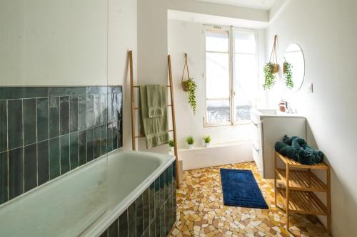 Charming Apartment 50m2 - Saint Germain des Près - image 3