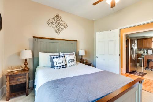 Updated Farmhouse with Backyard 10Mi to Dtwn Atlanta - image 6