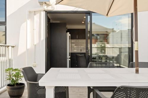 NEW - Middle of CBD Fresh 1BR Apt!, Gisborne (zdjęcie 7)