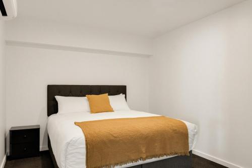 NEW - Middle of CBD Fresh 1BR Apt!