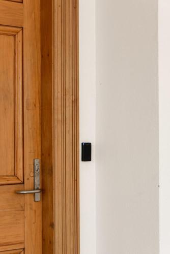 NEW - 2BRD CBD Apartment