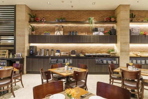 Restaurant, Cullinan Hplus Premium in Monumental Axis