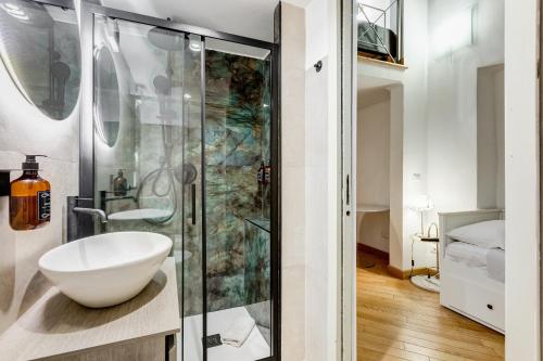 NEW OPENING!! - BABUINO SUITE EXCLUSIVE - image 8